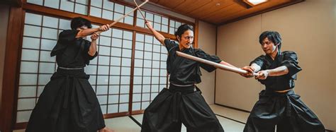 Kenjutsu de Itachi en acción