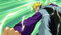 Laxus utilizando su magia de Rayo