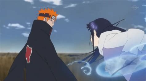Hinata luchando contra Pain