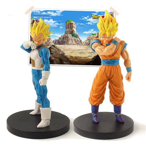 Figuras de Goku y Vegeta