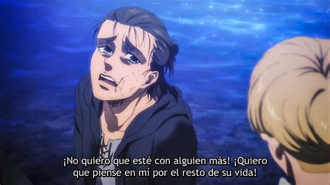 Eren llorando junto a un cuerpo carbonizado