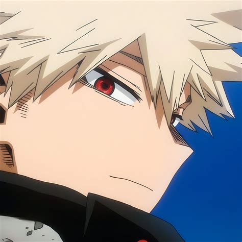 Imagen de Katsuki Bakugo despertando en el hospital rodeado de sus compañeros