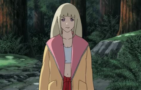 Naruto protegiendo a Shion de los soldados de piedra