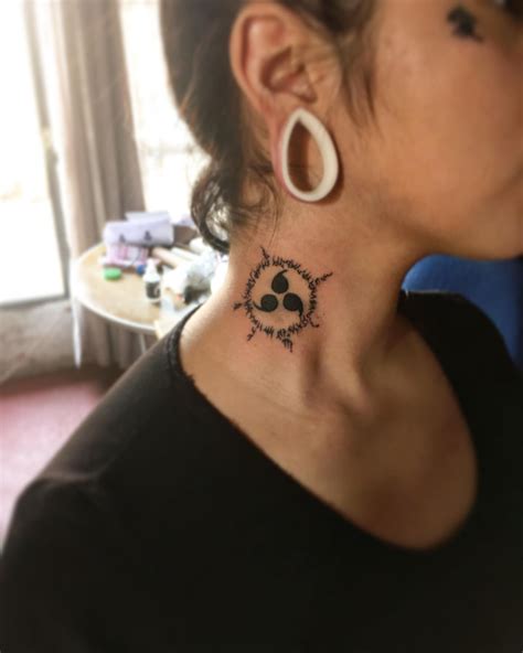 El Sello Maldito del Cielo en el cuello de Anko