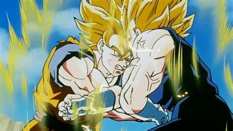 Trunks en su transformación Super Saiyajin 2