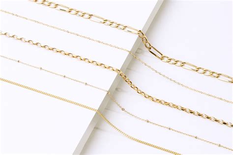 Variedad de collares de anime