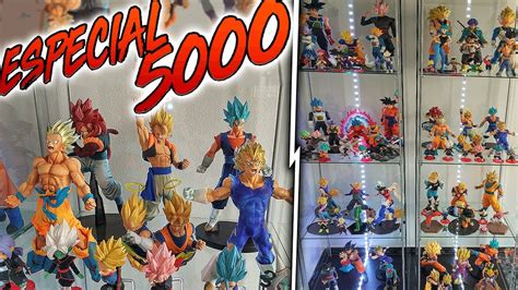 Montaje de diversos objetos de colección de Dragon Ball