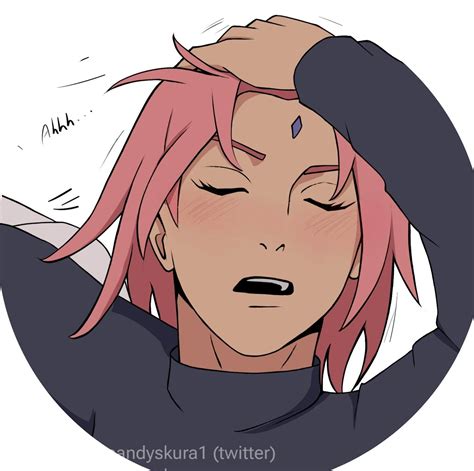 Sakura con vestido rojo