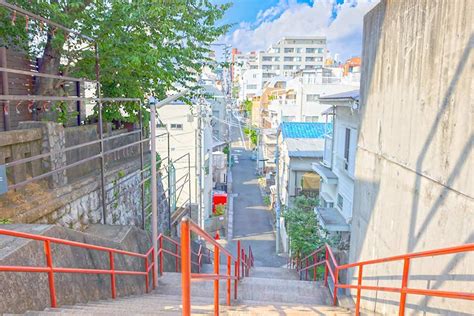 Escaleras del templo de Suga, escenario de Tu Nombre