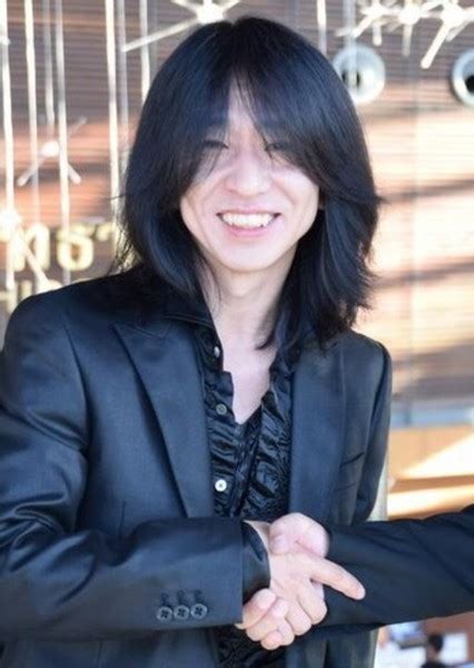 Retrato de Yasuharu Takanashi