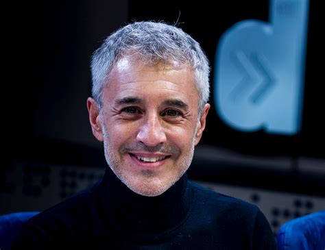 Sergio Dalma actuando en Eurovisión