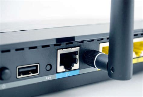 Dispositivo USB conectado a un router OpenWrt