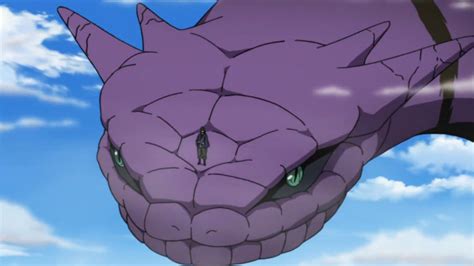 Orochimaru invocando una serpiente gigante