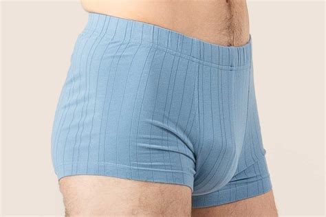 Diseño de un calzoncillo tipo trunk ajustado