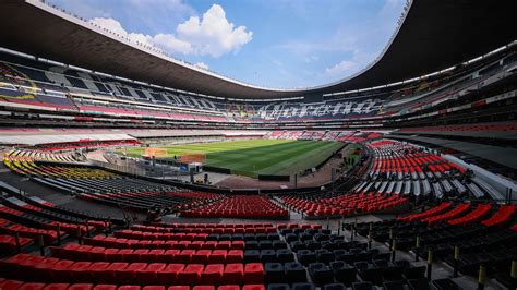 Ciudad mágica creada dentro del estadio para la primera prueba