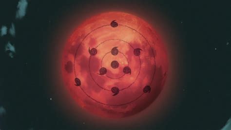 La luna reflejando el Mugen Tsukuyomi