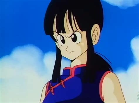 Evolución del vestuario de Chichi a lo largo de Dragon Ball