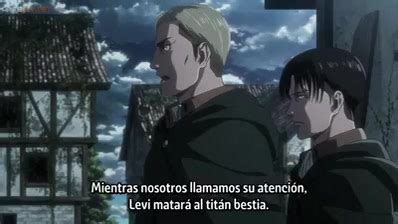 Escena del discurso de Erwin y la carga final