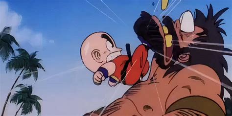 Krilin luchando contra Bacterian
