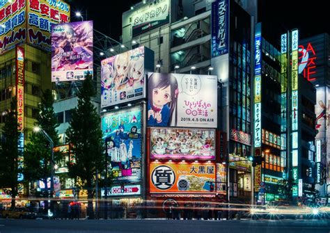Mural de manga en una calle de Japón