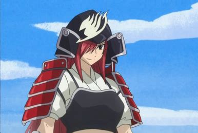 Erza utilizando la Armadura de la Rueda del Cielo