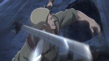 Reiner es atacado por Levi