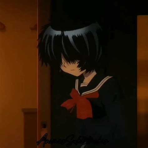 Urabe usando sus tijeras