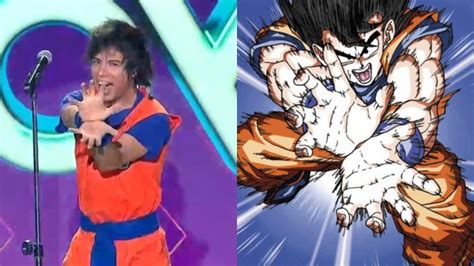 Ilustración de Goku cantando la opening de Dragon Ball