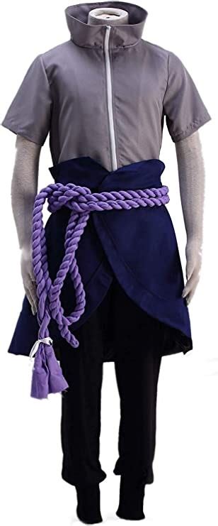 Sasuke Uchiha en diferentes poses y trajes