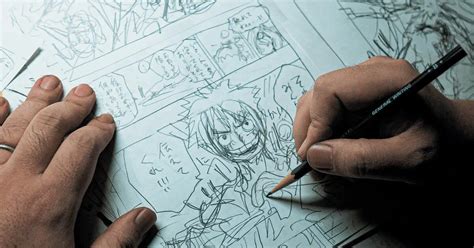 Eiichiro Oda dibujando One Piece