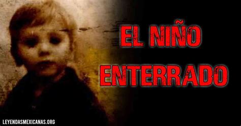 El árbol donde estaba enterrado Eren, con un niño cerca