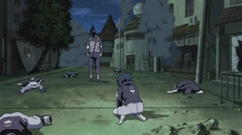 Itachi Uchiha ejecutando la masacre del clan Uchiha