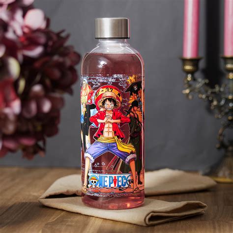 Botella de agua temática de One Piece