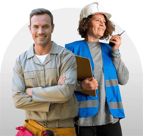 Profesionales de servicios auxiliares trabajando