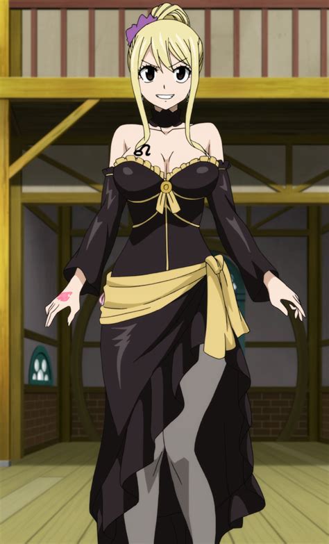 Lucy utilizando Star Dress Leo