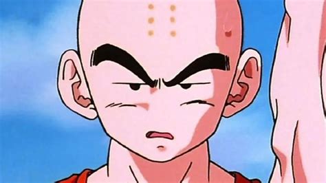 Krillin con los puntos en la frente