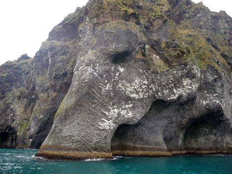 Roca del Elefante en Islandia