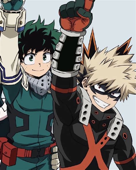 Izuku y Bakugo abrazándose