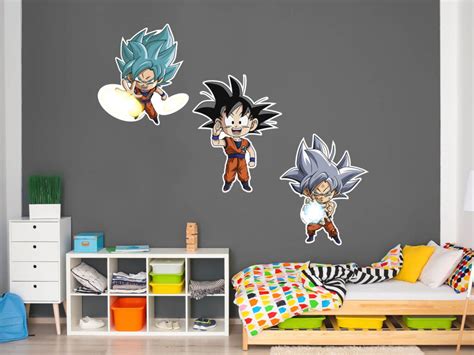 Fotomural de Dragon Ball en una habitación gamer