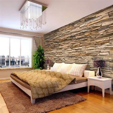 Habitación decorada con papel tapiz blanco minimalista