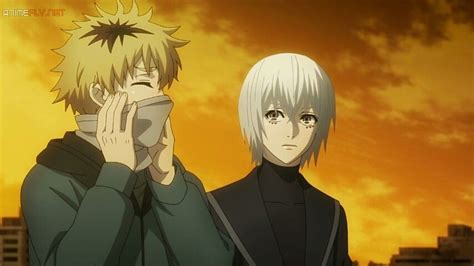 Ilustración de Kaneki y Hide hablando en Anteiku