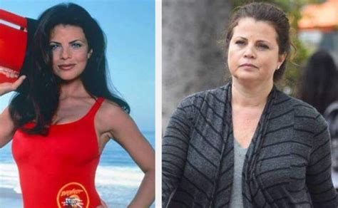 Yasmine Bleeth en Los Vigilantes de la Playa