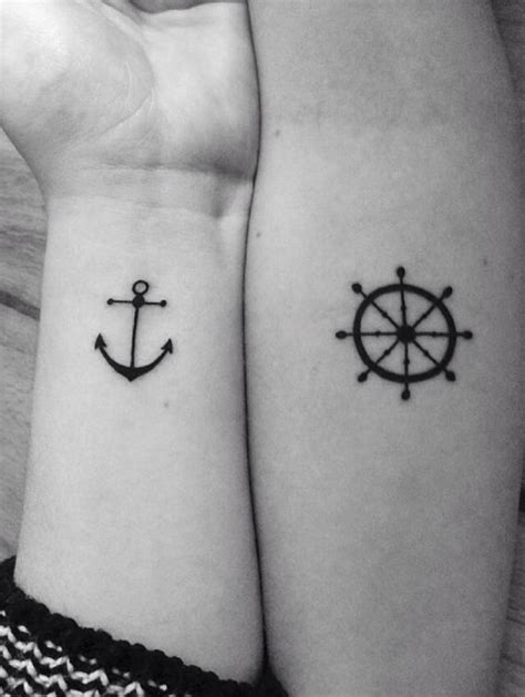 Galería de estilos de tatuajes de ancla