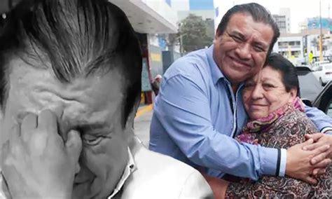 escena de dolor familiar ante la noticia del fallecimiento de Manolo Rojas