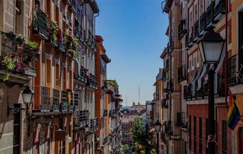 Calle del barrio de Lavapiés en Madrid