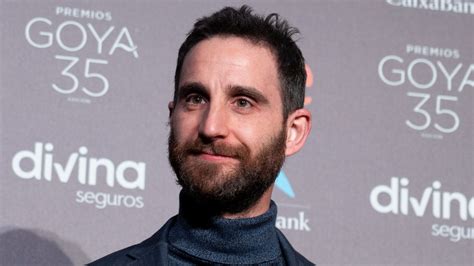 Dani Rovira actuando en un monólogo