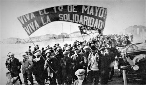 Salvador Seguí en una manifestación obrera