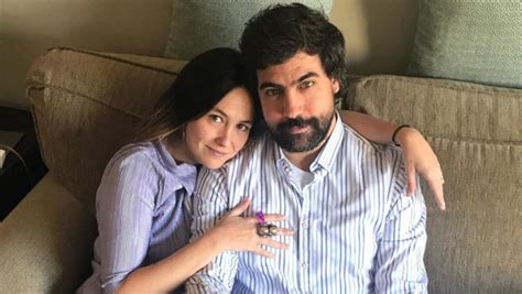 Rigoberta Bandini y Esteban Navarro con su hijo Nico