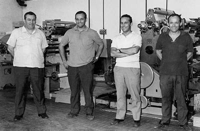 Hermanos Panini en el quiosco en 1940