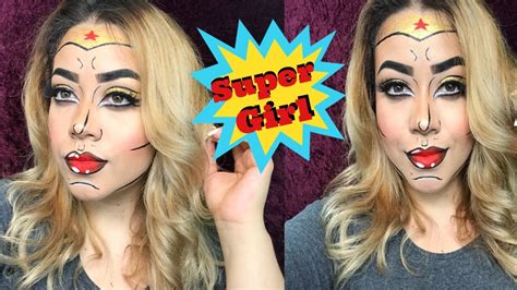 Maquillaje estilo cómic de Wonder Woman